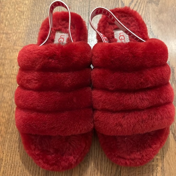 UGG Fluff Yeah red slides, size 5 - Picture 3 of 5